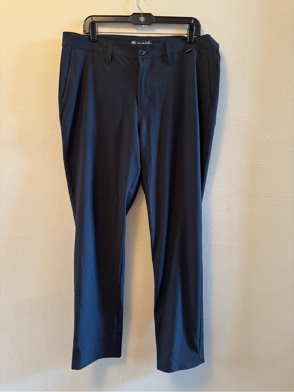TravisMathew Gyoza Performance Golf Pants 36 Black Grey Pinstripe 1MT637